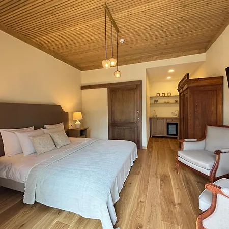 Karlamuiza Country 3* Kārļi